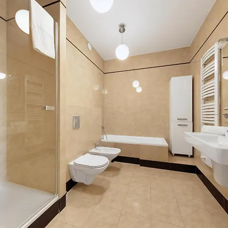 Luxury Rockefeller - Sea Towers Apartment